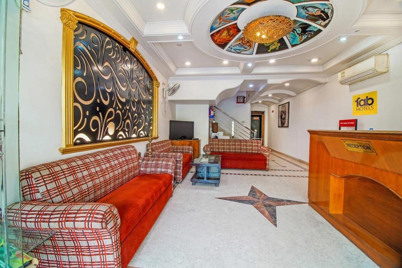 Fabhotel Ashu Palace Karol Bagh Делхи Екстериор снимка