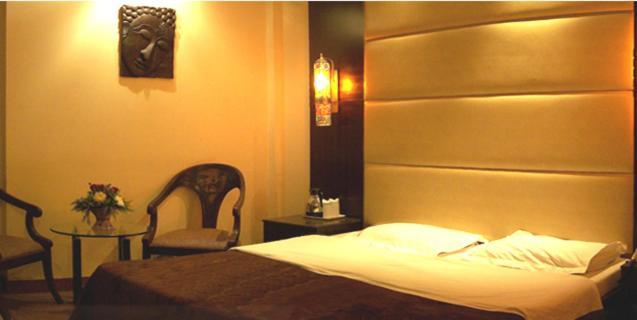 Fabhotel Ashu Palace Karol Bagh Делхи Стая снимка
