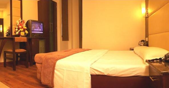 Fabhotel Ashu Palace Karol Bagh Делхи Стая снимка